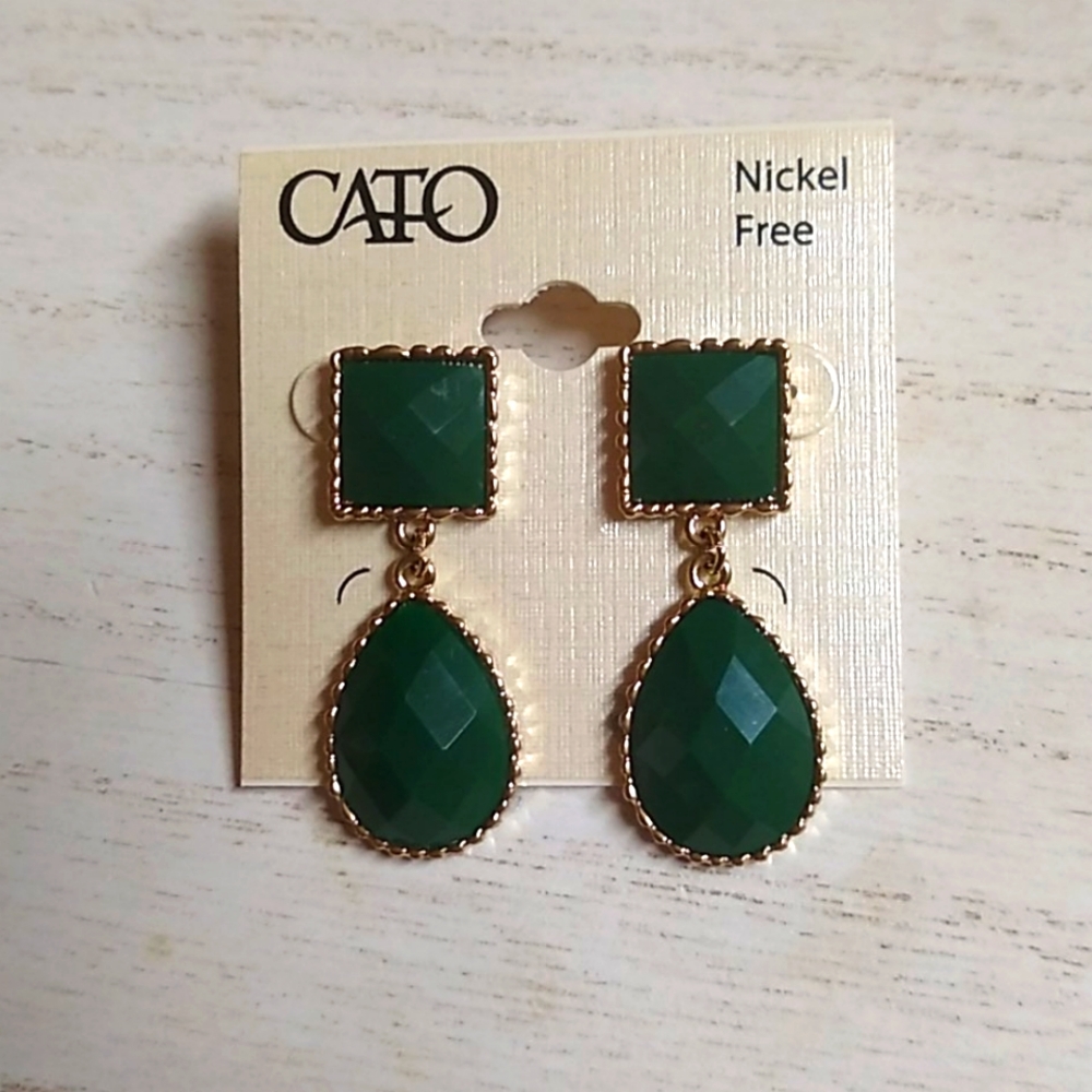 😻 3 For $15 Emerald Green Lucite Gem Stud Dangles